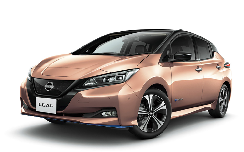 日産 リーフ ZE1