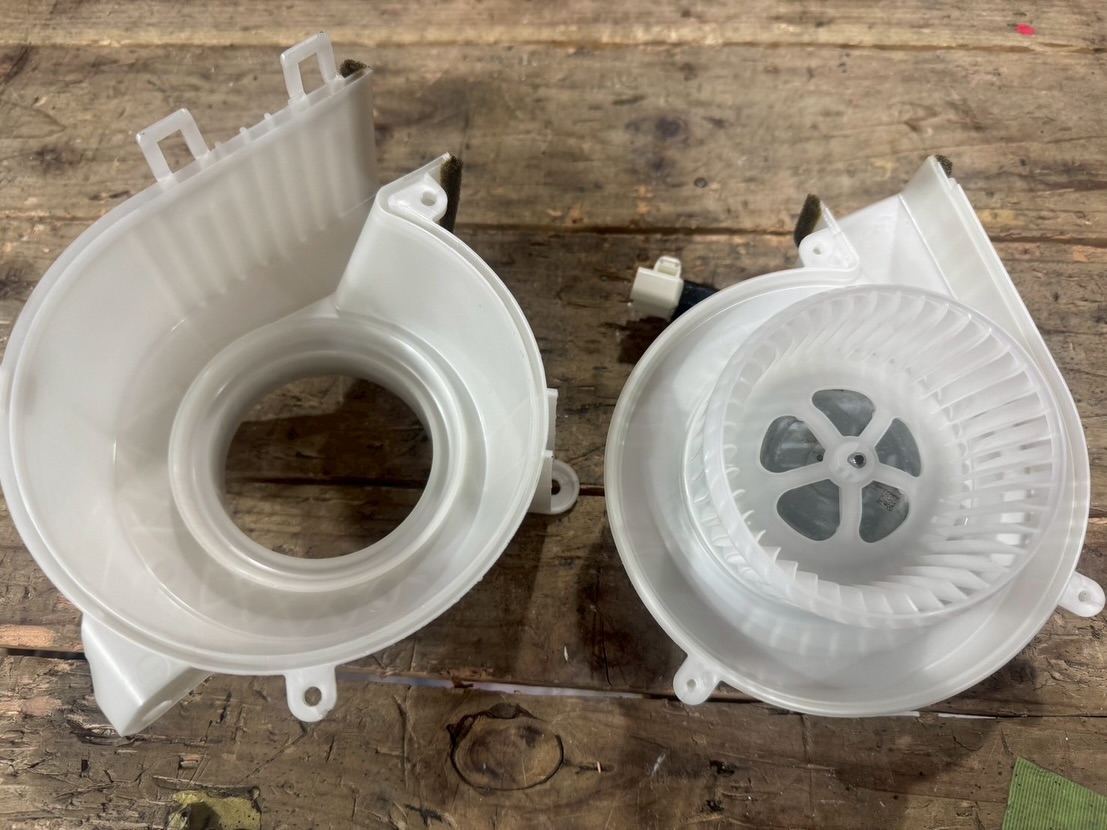 走行距離16万キロの30プリウス（ZVW30）のハイブリッドバッテリー交換事例 その8