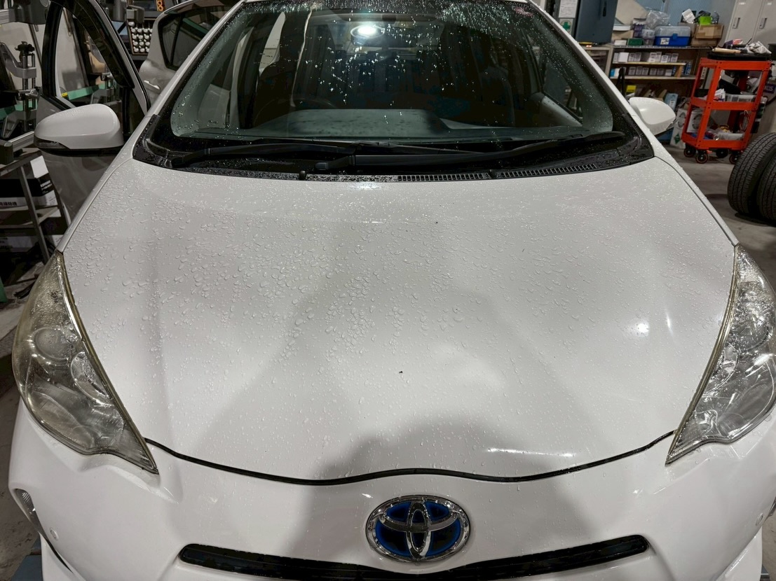 【アクア】NHP10 走行18万キロからの復活！2年保証バッテリーで次回の車検も安心 その1