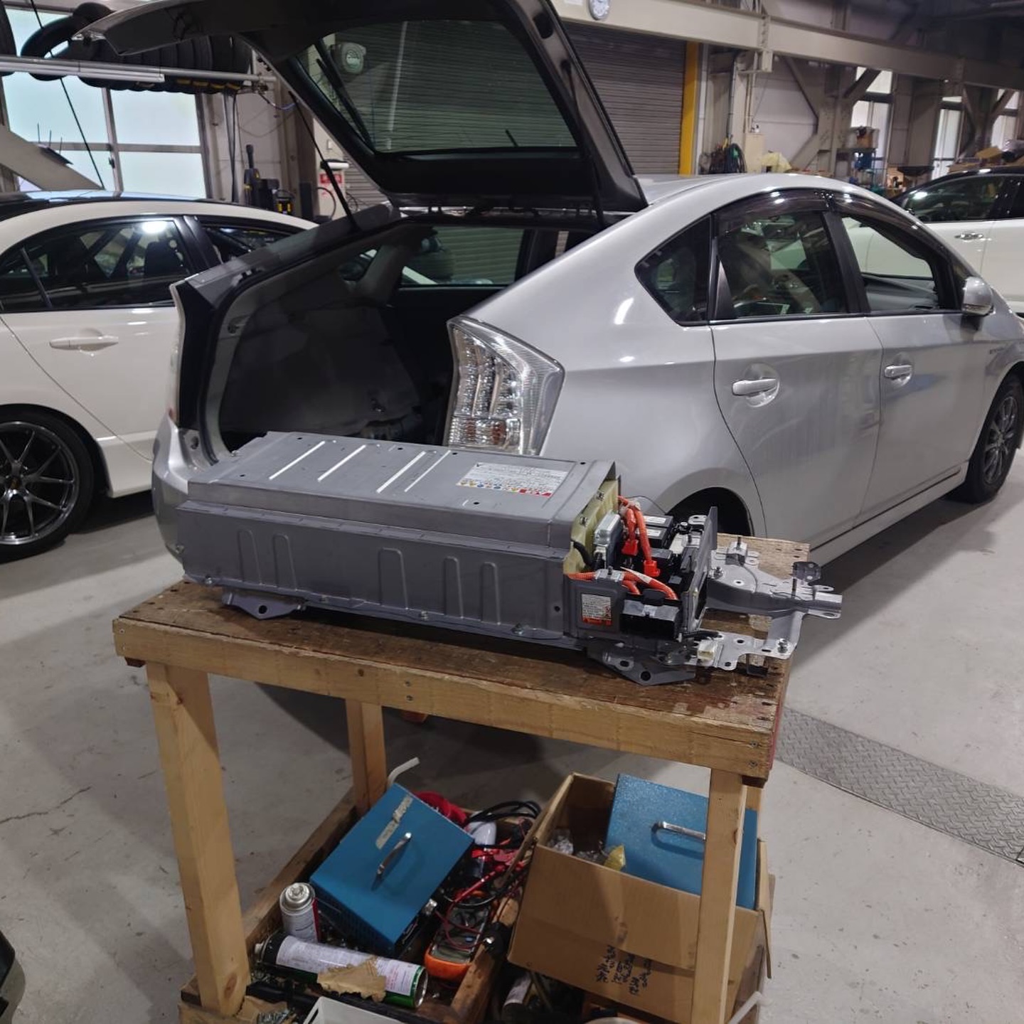 30プリウス ハイブリッドバッテリー交換!「車検まで乗りたい」を叶えるコスパ重視の修理 その2